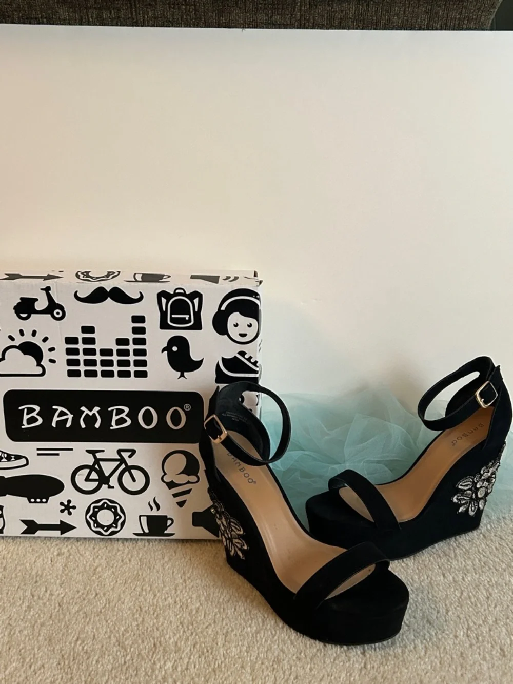 BAMBOO Embellished Ankle-Strap Wedge Sandals Black - Picture 12 of 12